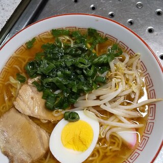 青ネギ満載ラーメン